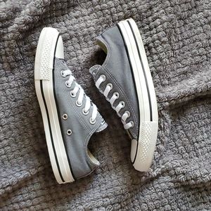 NWOT Grey converse